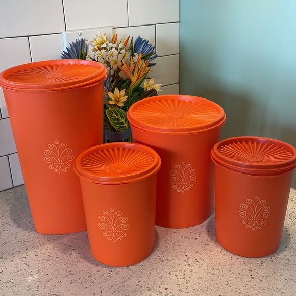 **SOLD**Vintage Tupperware Set of 4 Orange Canisters - Picture 3 of 10